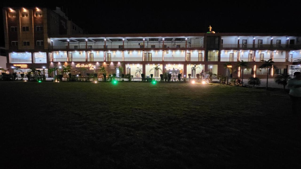 The Bodhi Palace Resort Exterior photo